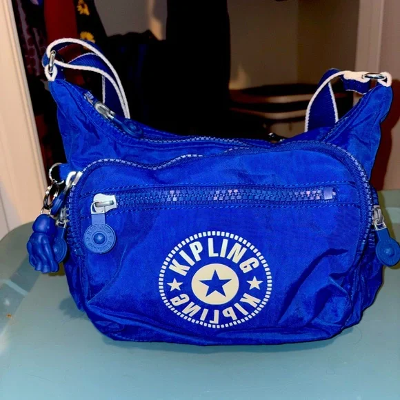 Beautiful Kipling purse - Picture 1 of 3